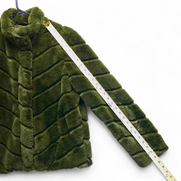 CiSono Faux Fur Olive Green Outerware Collection Size Large Zipper/Snap - Picture 14 of 15